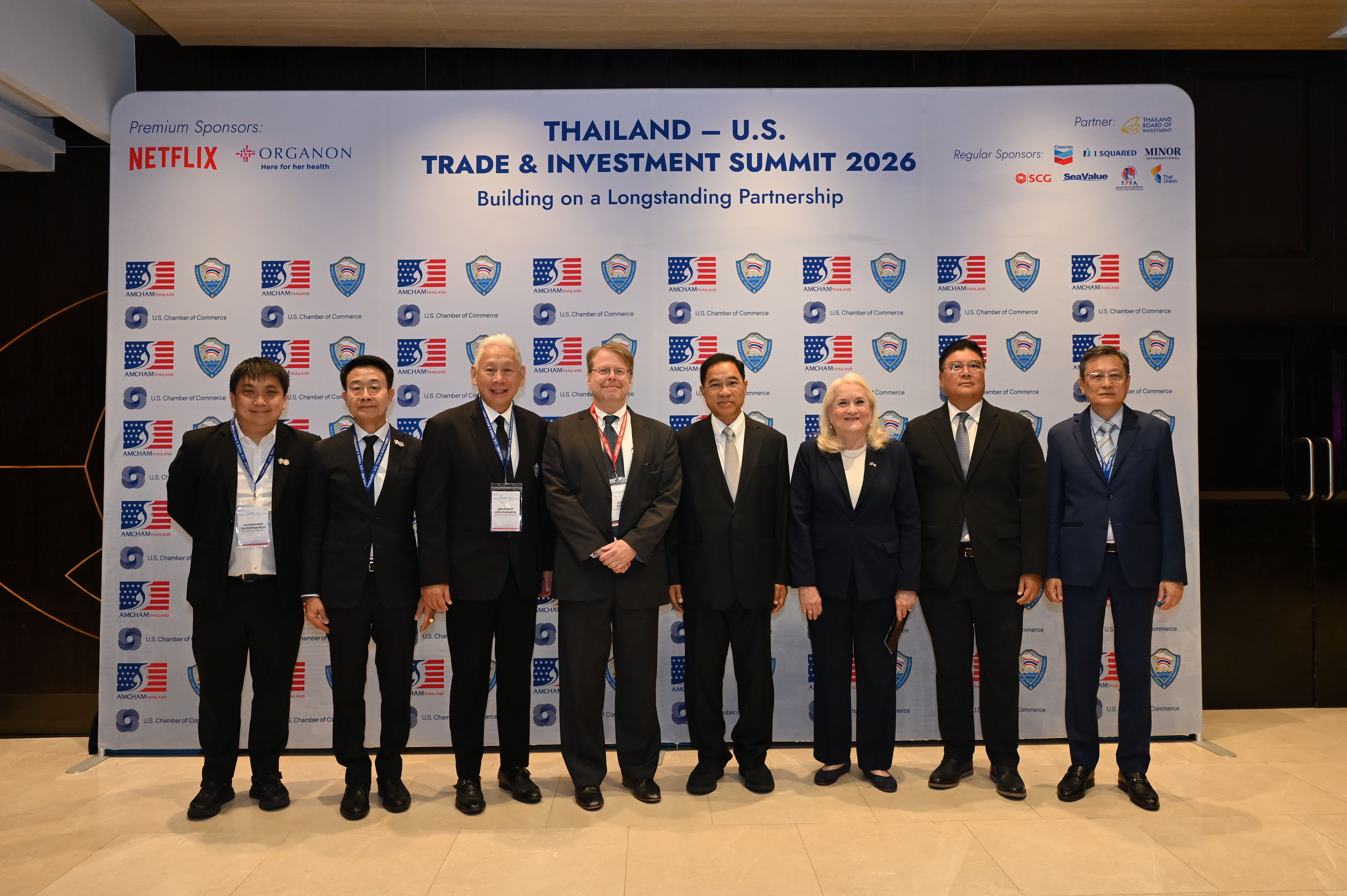Eight delegates stand together at the Thailand-U.S. Trade and Investment Summit 2026.